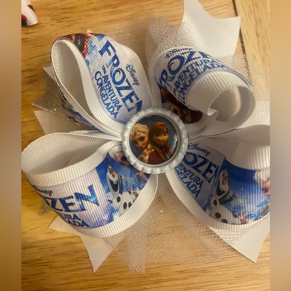 Bundle of Girls bows - Picture 3 of 7